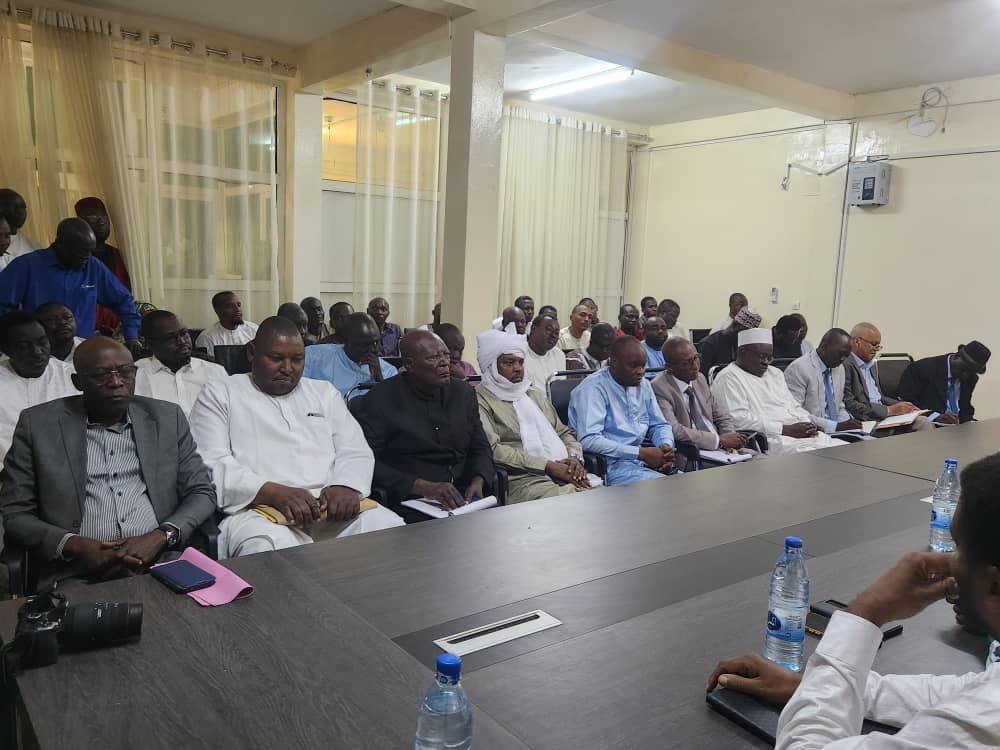 ceremonie-de-passation-de-service-a-linstitut-national-de-la-statistique-des-etudes-economiques-et-demographiques-inseed